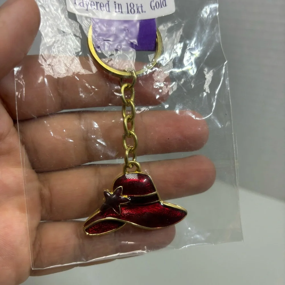 RED H'ATTITUDE NWT Keychain Red Hat Society 18 kt. Gold‎ Layered Hat w/Flower